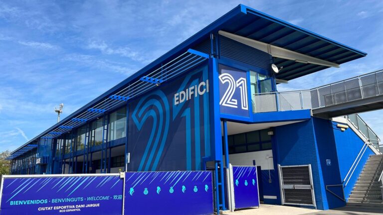 El edificio 21 de la CE Dani Jarque