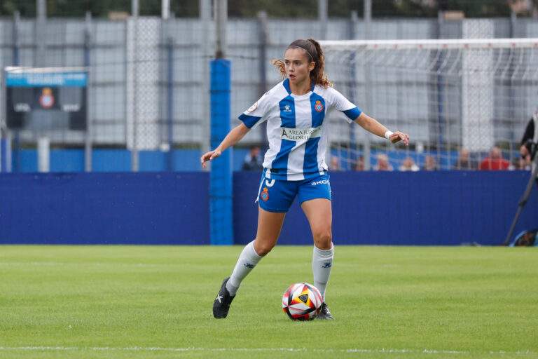 Lucía Vallejo fichó por el Espanyol Femenino procedente del Real Oviedo