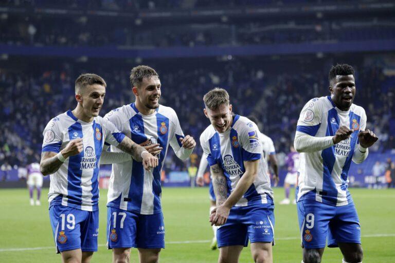 Los jugadores del Espanyol celebran un gol de Jofre Carreras en Copa del Rey