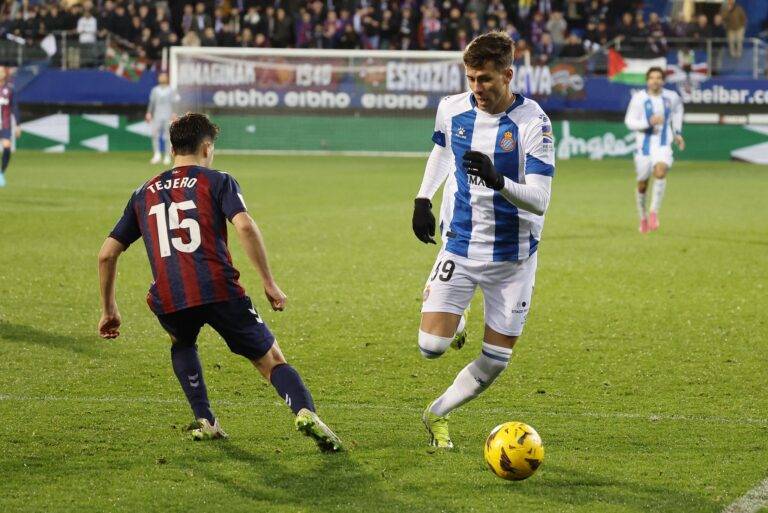 Gastón Valles debutó en el Eibar - Espanyol