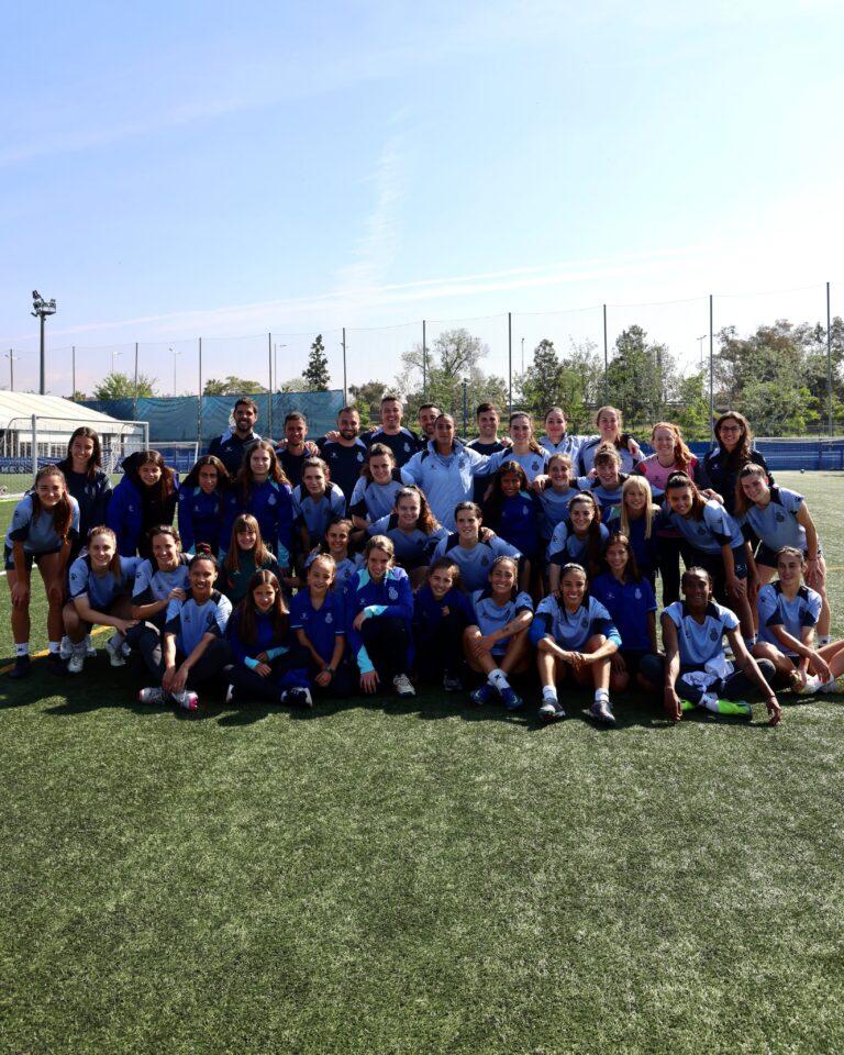 Las jugadoras del Espanyol al final de un entrenamiento