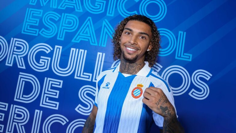 Tyrhys Dolan conoce su nueva casa, la CE Dani Jarque