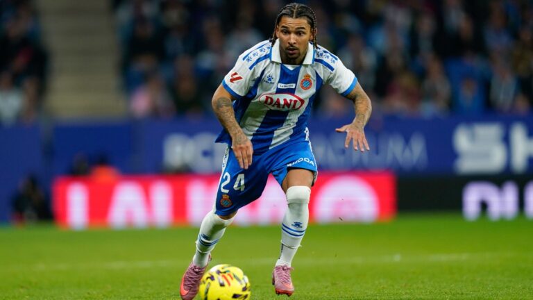 Tyrhys Dolan, en el Espanyol - Rayo Vallecano del RCDE Stadium