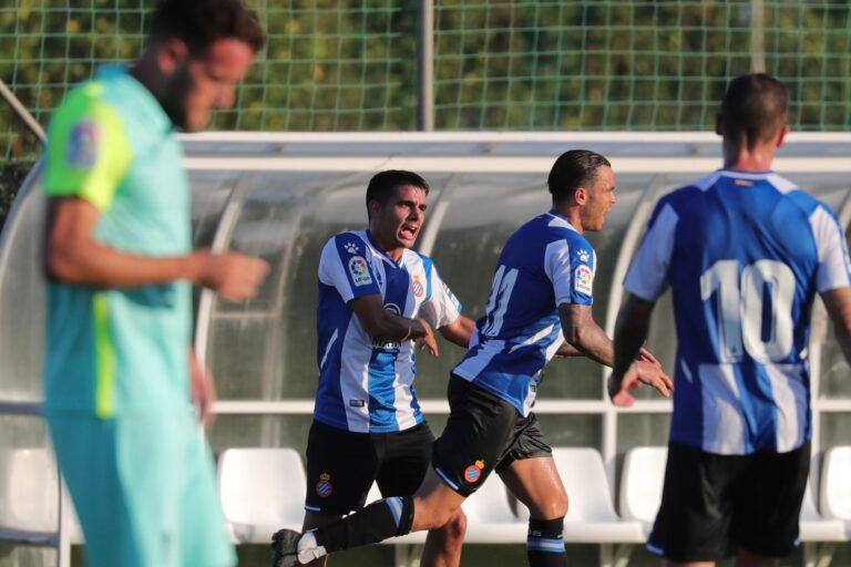 Víctor Gómez, con el Espanyol en una de las pretemporadas que realizó como perico.