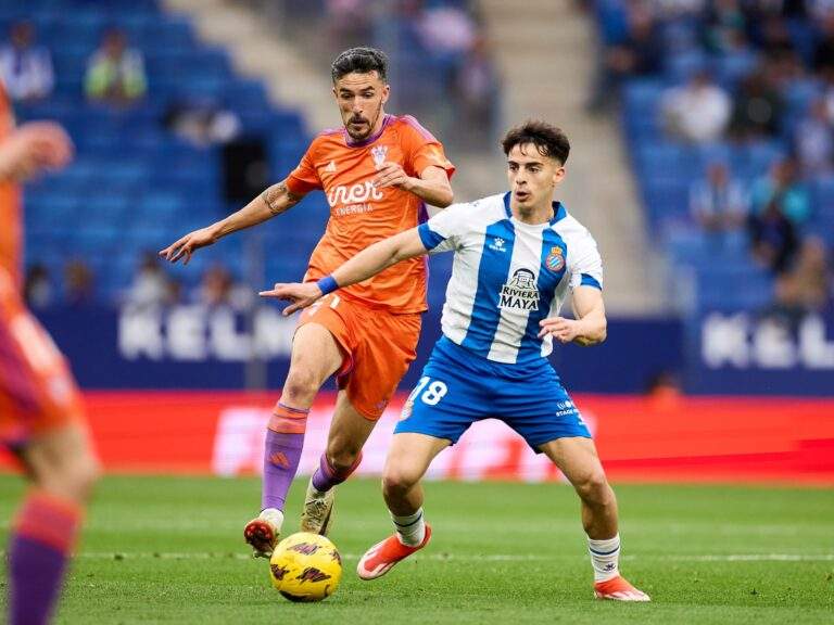 Álvaro Aguado vio la cartulina roja en el Espanyol - Albacete Balompié