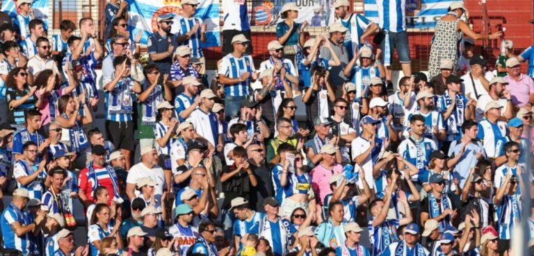 La afición acompañó en masa al Espanyol a Albacete.