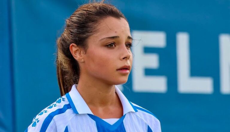 Ainhoa Domenèch, de 'La21' al primer equipo del Espanyol Femenino