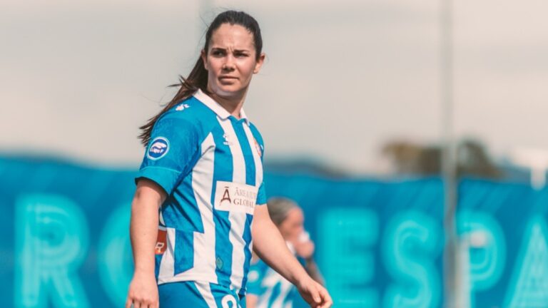 Ainoa Campo luce la blanquiazul en un partido con el Espanyol Femenino