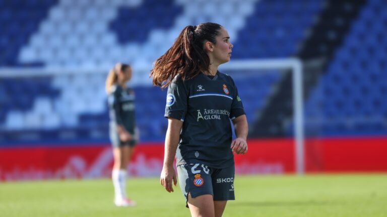 Ainoa Campo anotó su segundo gol con el Espanyol Femenino en Riazor