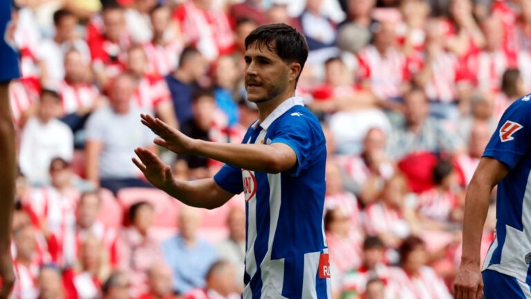 Álvaro Tejero se estrenó como goleador del Espanyol en San Mamés