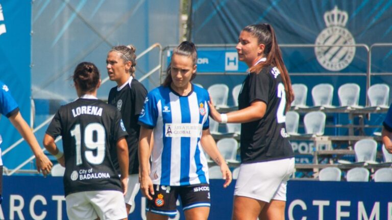 Ana Velázquez se estrena como titular en la CE Dani Jarque
