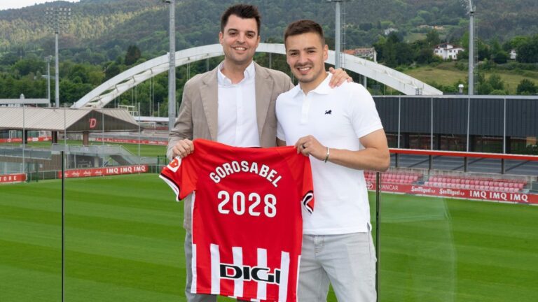 Andoni Gorosabel tiene contrato con el Athletic Club de Bilbao hasta 2028