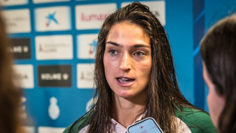 Ángeles del Álamo fue una de las goleadoras en el Espanyol Femenino 3-0 Alhama CF