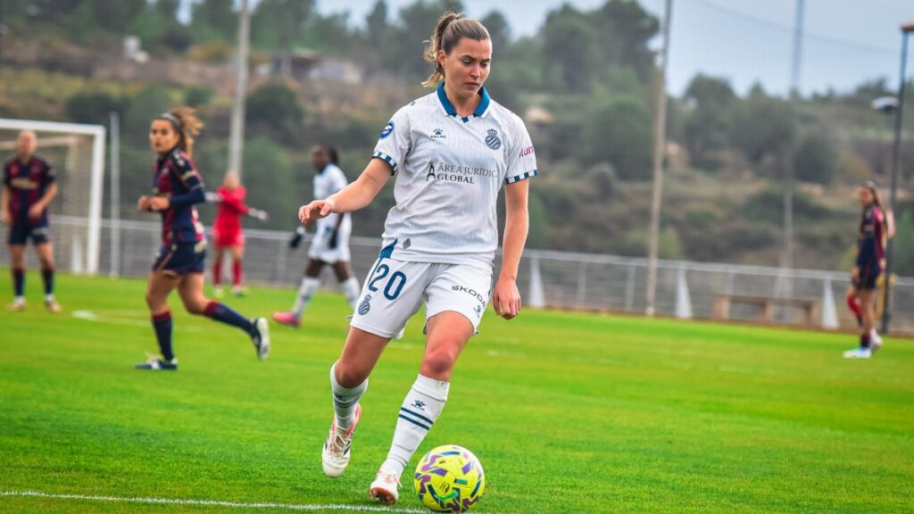 Anna Torrodà, en el Levante UD - Espanyol Femenino