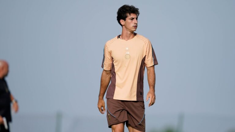 Antoniu Roca, en el stage de pretemporada del Espanyol en Torremirona
