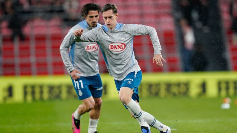 Pere Milla y Pol Lozano, en San Mamés antes del Athletic - Espanyol