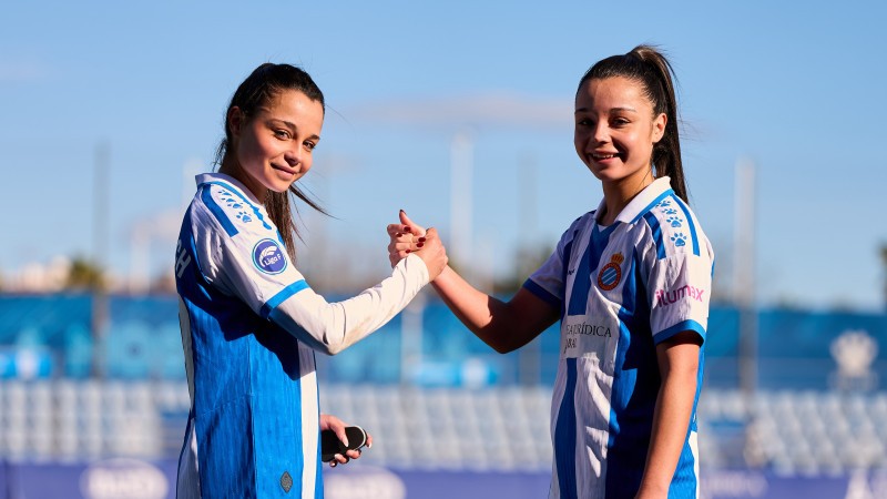 Ari y Ainhoa Domènech disfrutan juntas de la Liga F
