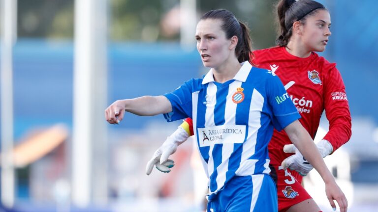 Arola Aparicio completó los 90 minutos en el Espanyol Femenino - Real Sociedad