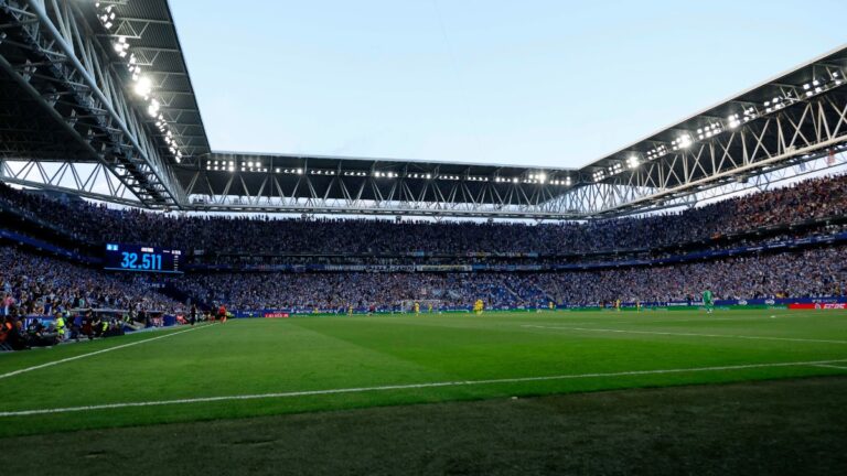 El Espanyol despidió la temporada en el RCDE Stadium con una final por la salvación en Primera división