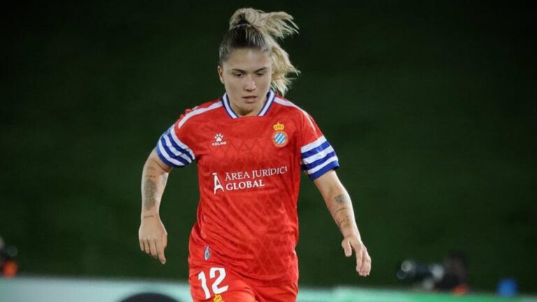 Bicho: «Nos ha podido un poco el respeto del equipo al que nos estábamos enfrentando» Bicho se estrena como goleadora con la camiseta blanquiazul