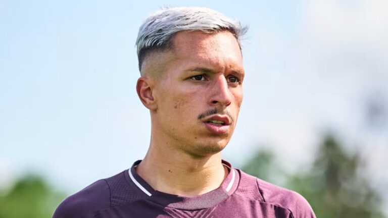 Monchi se mete en el fichaje de Bryan Zaragoza Brayan Zaragoza, en un entrenamiento con el Bayern de Múnich