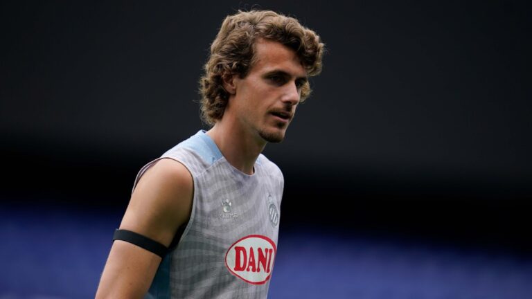 Carlos Romero, en un entrenamiento con el Espanyol en el RCDE Stadium