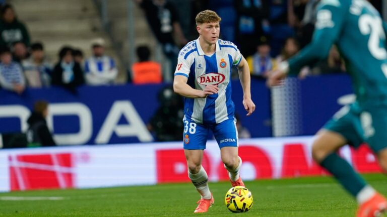 Clemens Riedel actúa de lateral derecho en el Espanyol - Deportivo Alavés