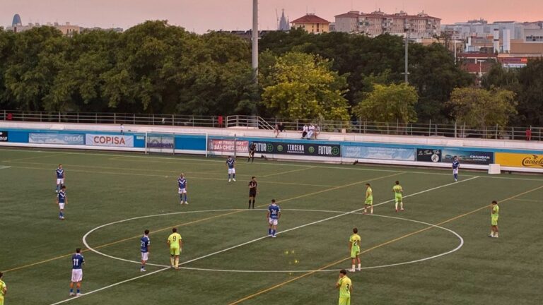 CF Badalona – Espanyol B: Victoria para seguir invictos (0-2) El Espanyol B visita al CF Badalona en Santa Coloma