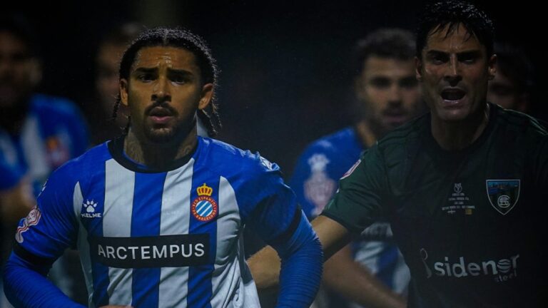 Tyrhys Dolan, en el Sestao River - Espanyol