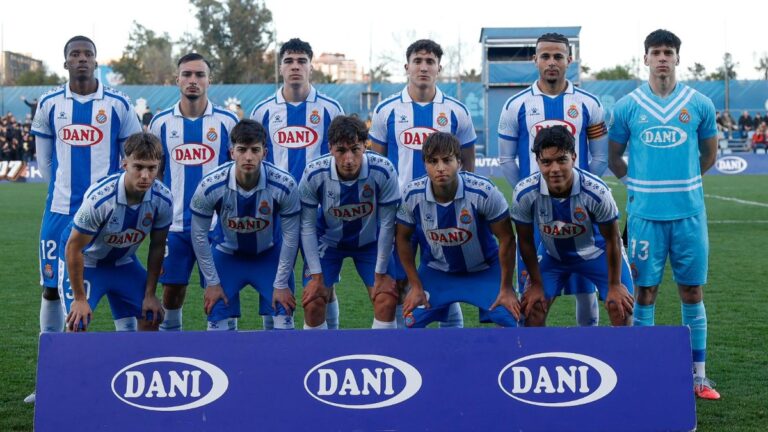 El Espanyol B salió con dos novedades en el once ante la UE Sant Andreu