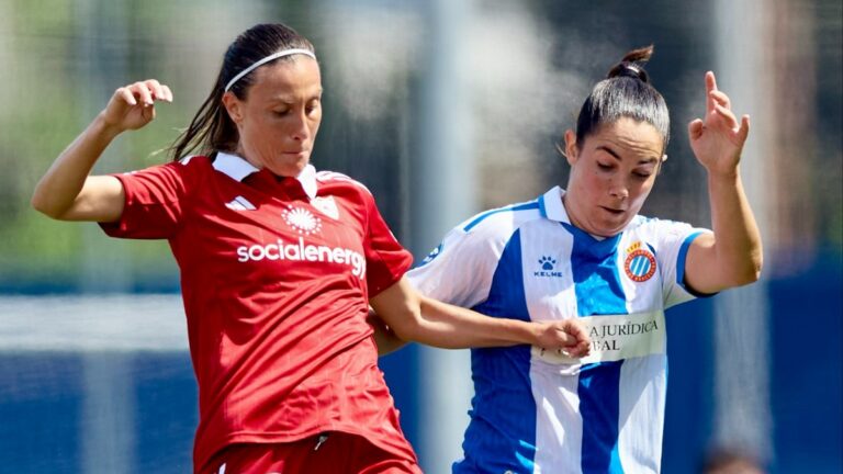 Ainoa Campo y Gemma Gili durante el Espanyol Femenino - Sevilla FC Femenino