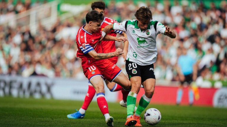 Pol Lozano, titular en El Sardinero