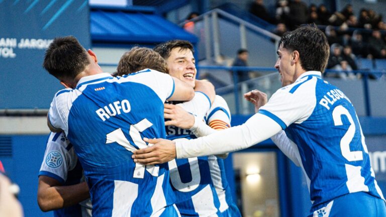 Espanyol B – Reus FC Reddis: Golpe de autoridad (2-0) Miguel Londoño lideró la victoria del Espanyol B ante el Reus FC Reddis