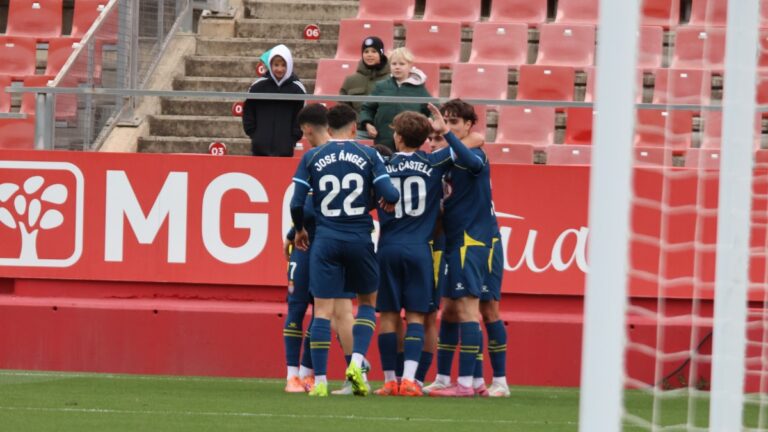 Jan Peries marca el 0-1 en el Girona B - Espanyol B