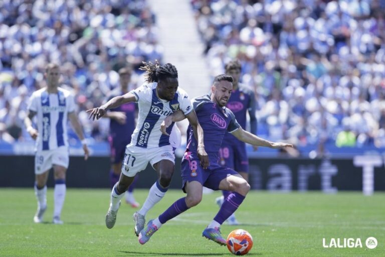 Edu Expósito fue titular en Butarque