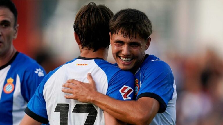 UE Olot – Espanyol: Victoria de familia en Olot (0-3) Rafa Bauzà se estrena como goleador en Olot