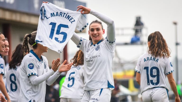 Ángeles del Álamo abrió la lata en el Levante UD - Espanyol Femenino