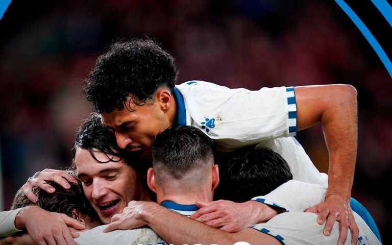 Omar El Hilali se una a la celebración del Espanyol en el gol de Carlos Romero