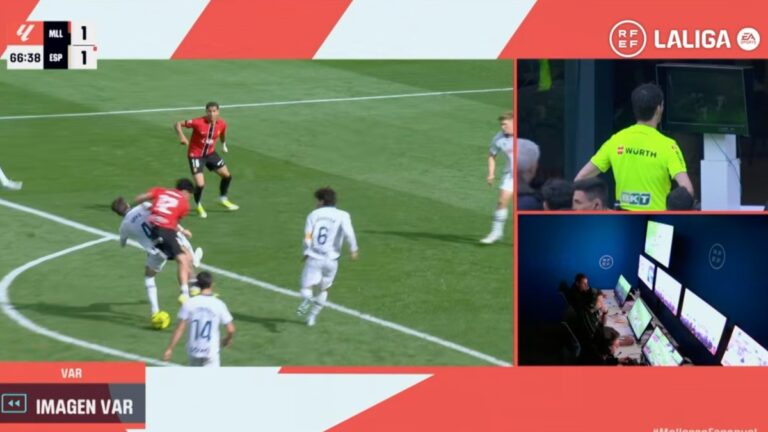 De Burgos Bengoetxea debió anular el gol de Pablo Torre en el RCD Mallorca - Espanyol