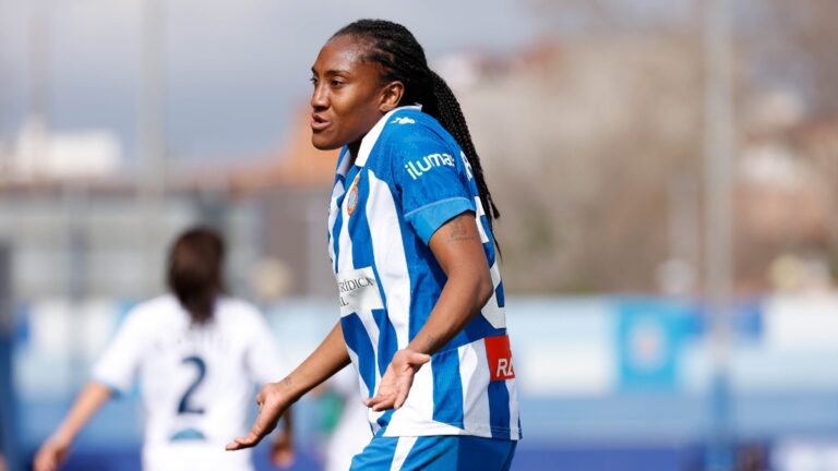 Daniela Caracas participó en el Espanyol Femenino 1-1 Deportivo Abanca