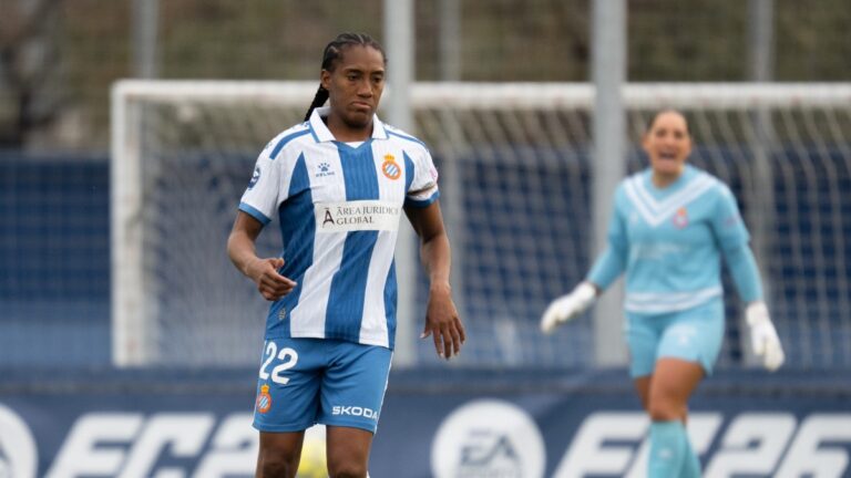 Daniela Caracas, durante el Espanyol Femenino - DUX Logroño