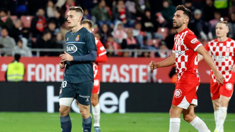 Pol Lozano tuvo minutos en Monitlivi, la que fue su casa en la temporada 2021-22