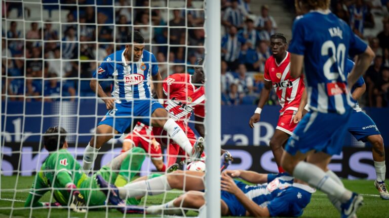 El Espanyol ganó 2-1 al Rayo Vallecano en el RCDE Stadium