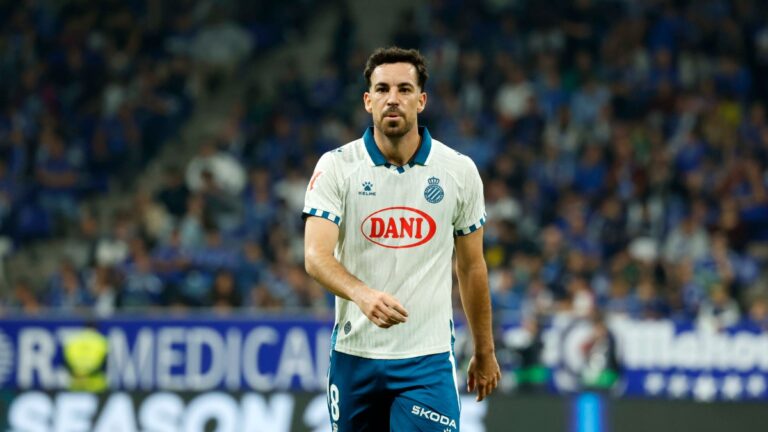 Edu Expósito, durante el Real Oviedo - Espanyol