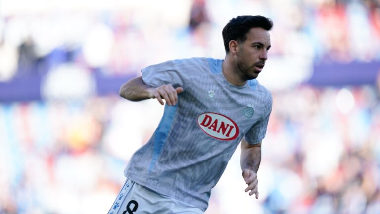 Edu Expósito, antes del Levante UD - Espanyol