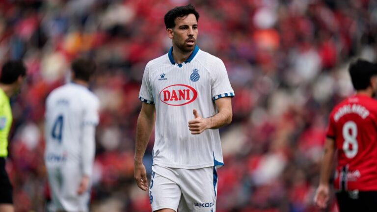 Edu Expósito fue titular en el RCD Mallorca - Espanyol
