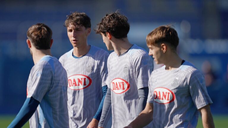 Sander Ballero, Aimar Vicandi, Jan Peries y Alejandro Santiago han empezado la semana con el primer equipo del Espanyol