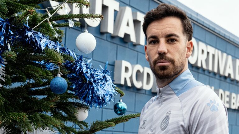 Edu Expósito celebra la Navidad con 'El 1900'