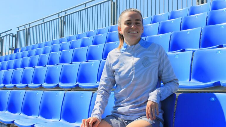Júlia Guerra, en la CE Dani Jarque con 'El 1900'
