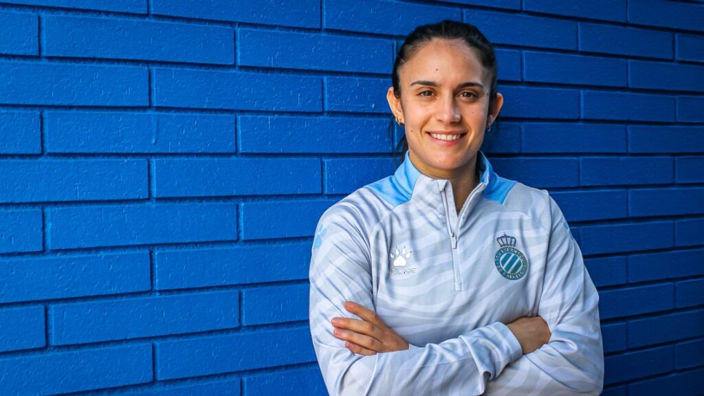 Laura Martínez: "Nos cuidan muy bien, pero siempre hay margen de mejora" 1 Laura Martínez, durante la entrevista con 'El 1900'